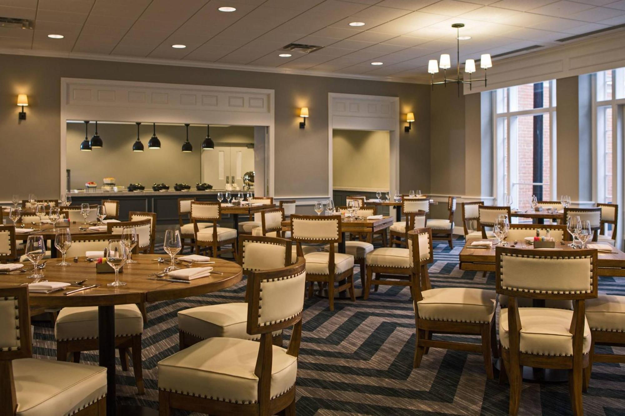 College Park Marriott Hotel & Conference Center Extérieur photo