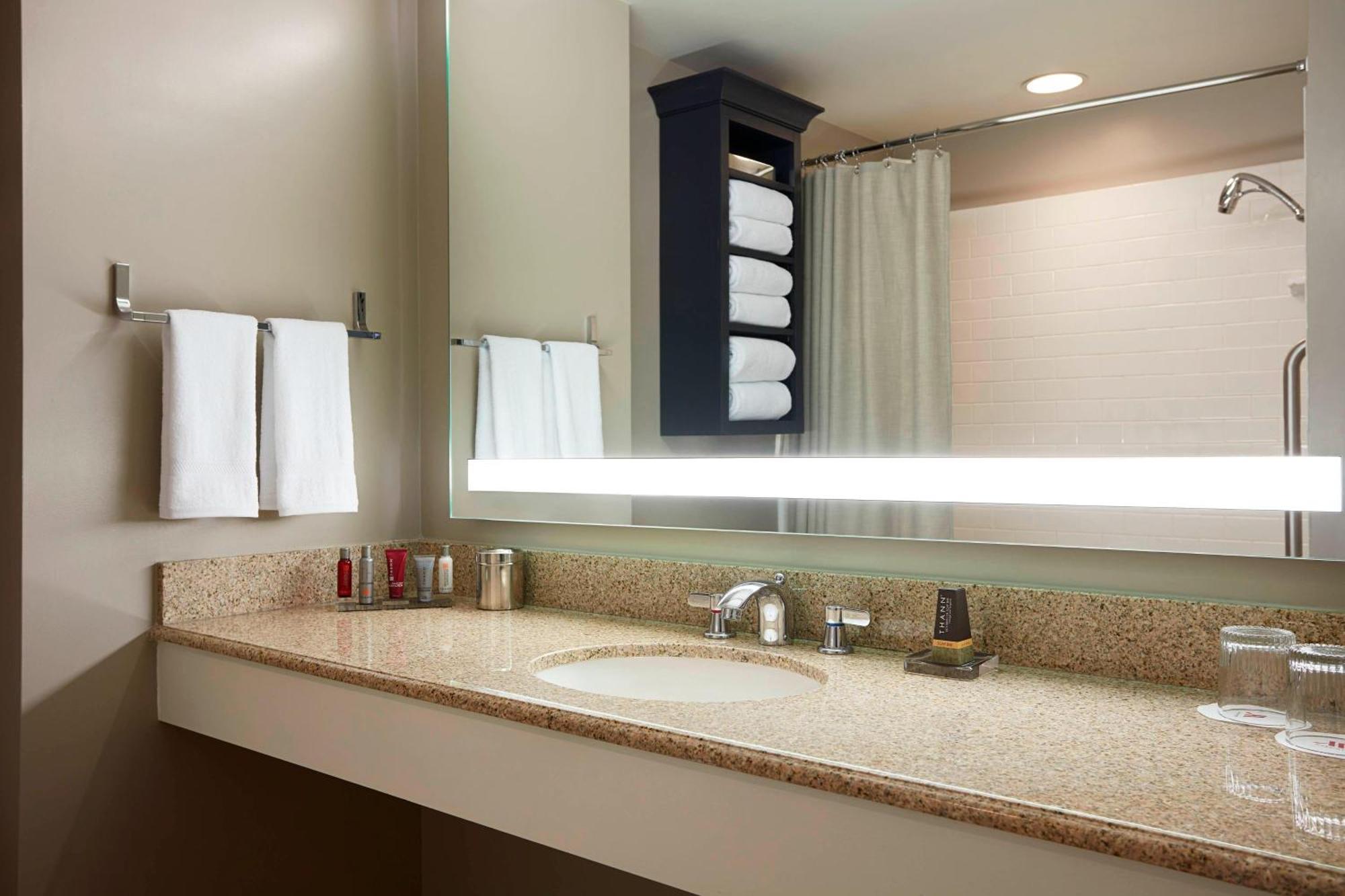 College Park Marriott Hotel & Conference Center Extérieur photo